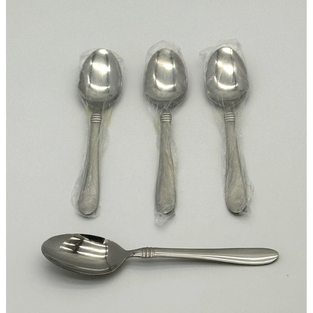 Oneida Banbury Set of 4 Teaspoons New Unused Stainless Steel Flatware China
